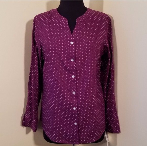 NWOT Croft and Barrow v neck button down shirt - Picture 2 of 7